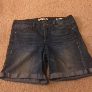 Code Bleu Soho Shorts Sz 6